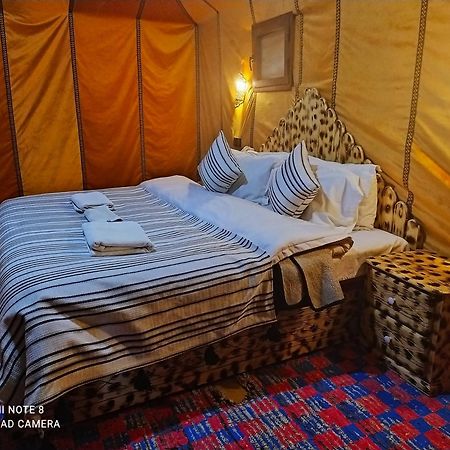 Отель Desert Experience Glamping Мерзуга Экстерьер фото