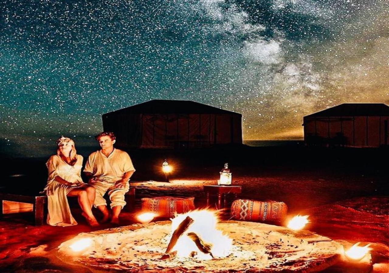 Отель Desert Experience Glamping Мерзуга Экстерьер фото