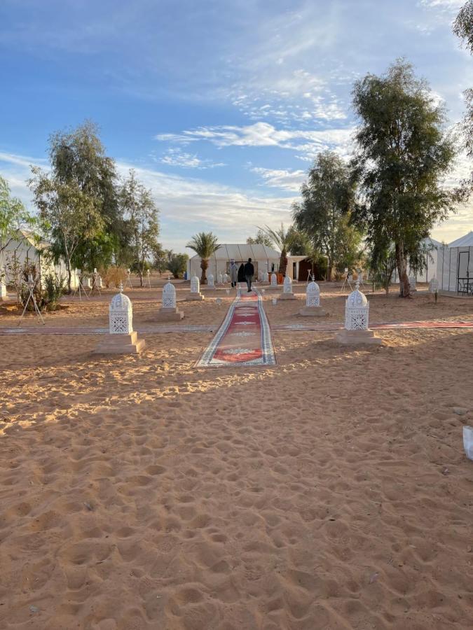 Отель Desert Experience Glamping Мерзуга Экстерьер фото