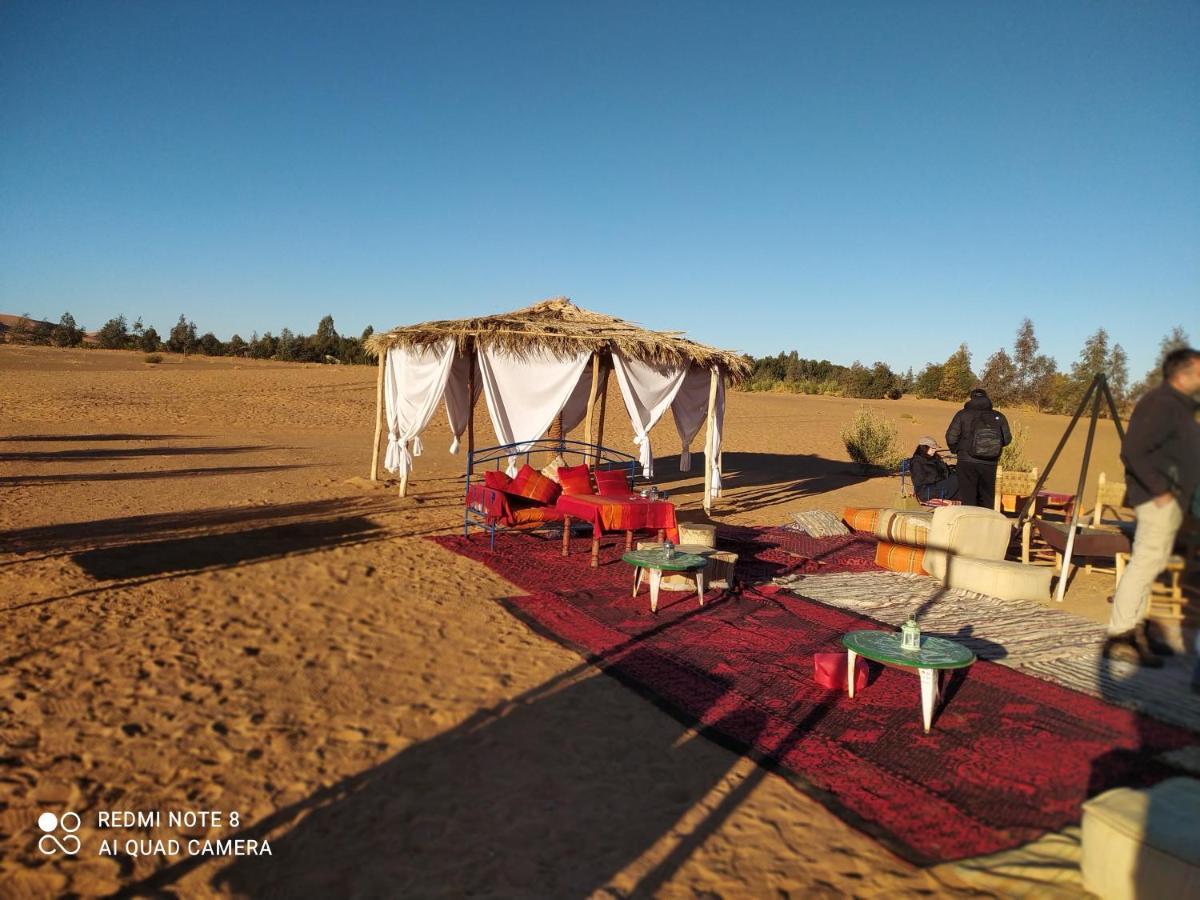 Отель Desert Experience Glamping Мерзуга Экстерьер фото