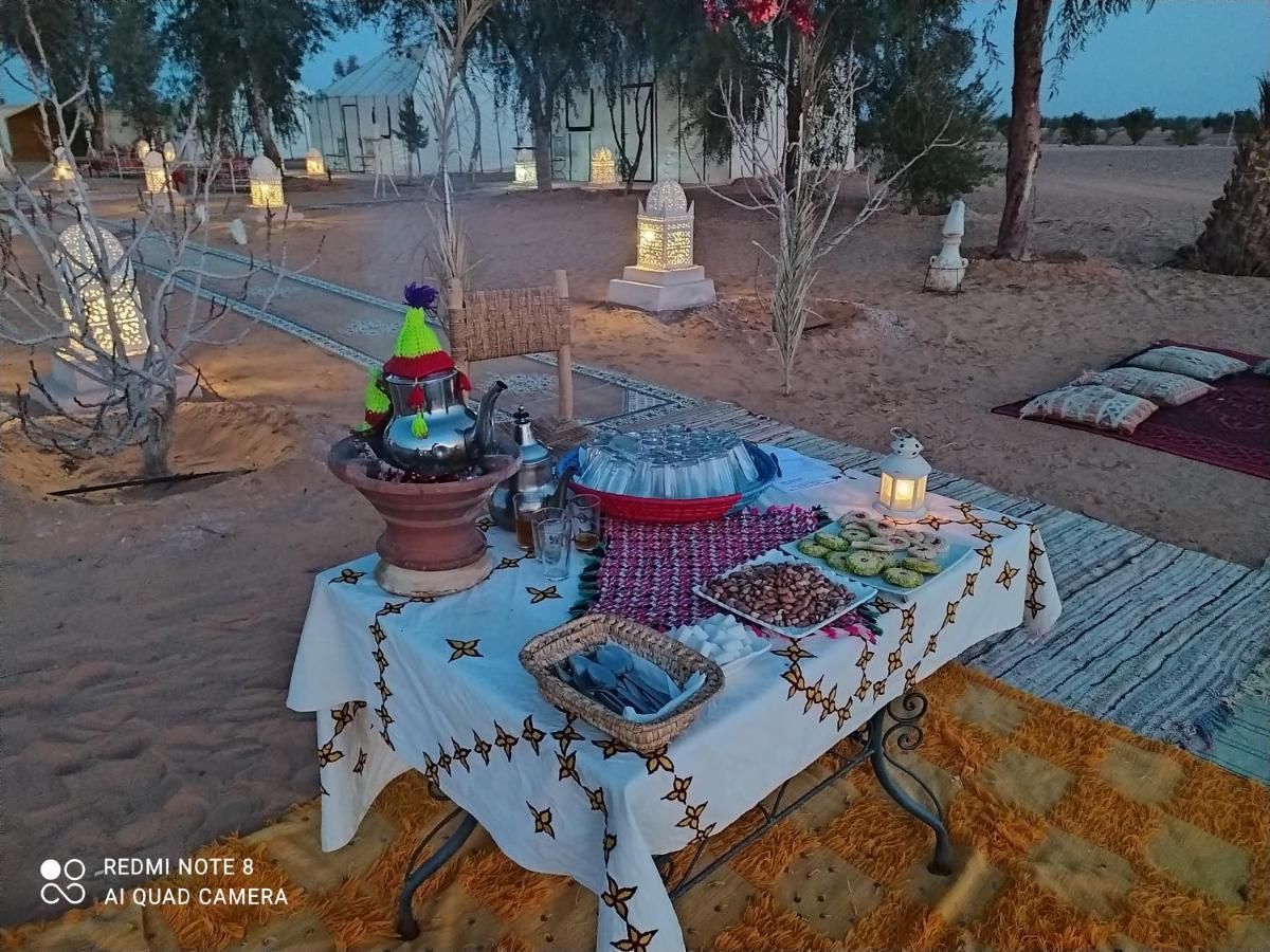 Отель Desert Experience Glamping Мерзуга Экстерьер фото