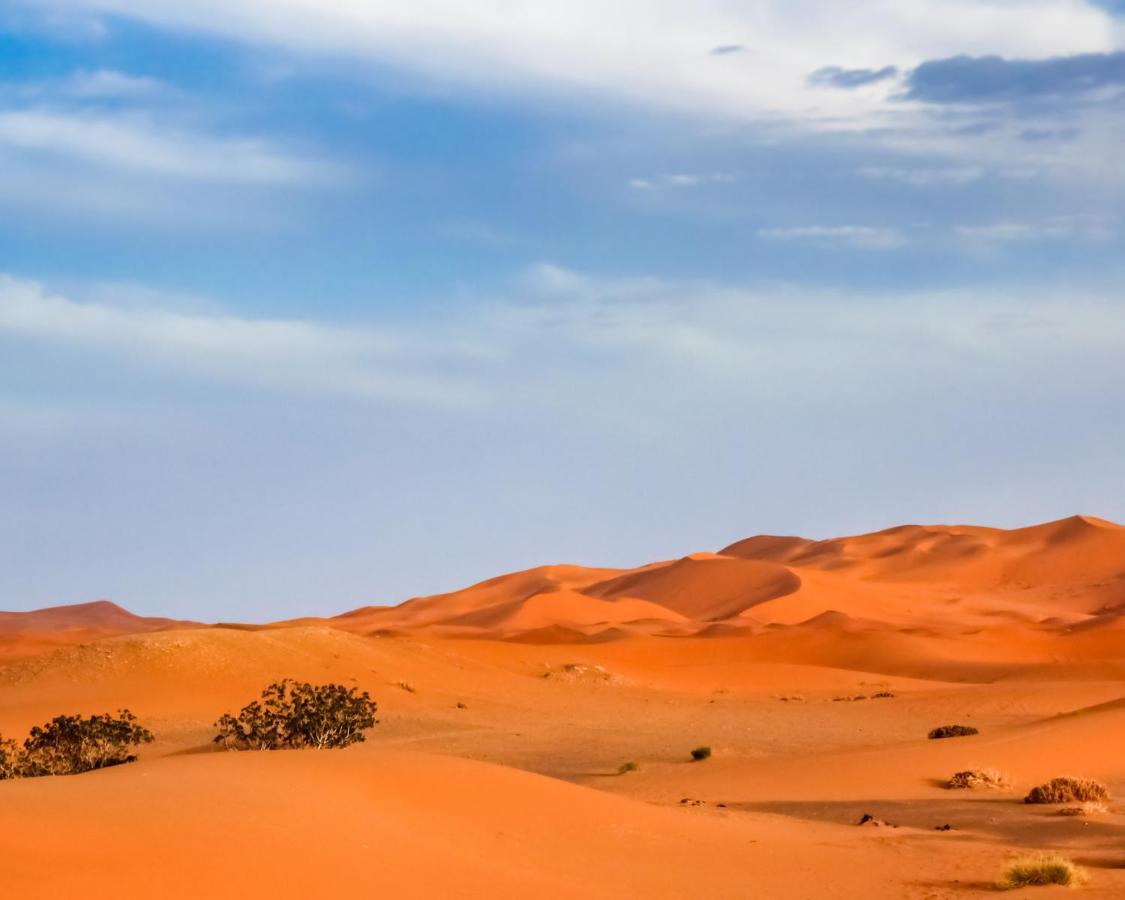 Отель Desert Experience Glamping Мерзуга Экстерьер фото