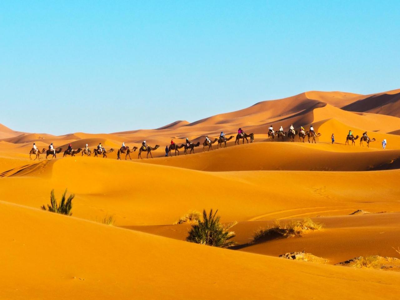 Отель Desert Experience Glamping Мерзуга Экстерьер фото